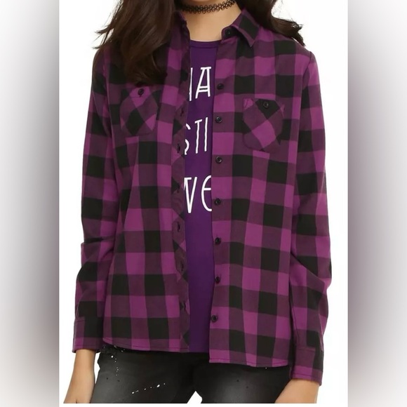 Disney Alice In Wonderland Plaid Graphic Flannel Size Medium - Picture 8 of 9